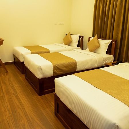 Fly View Airport Residency Hotel Nedumbassery Ngoại thất bức ảnh