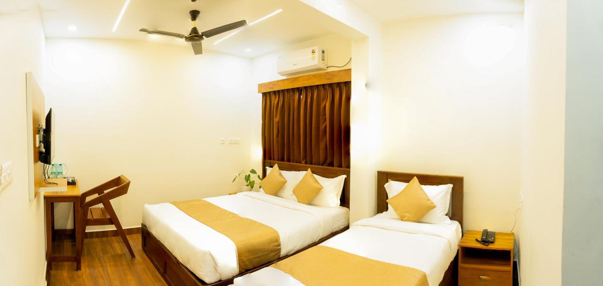 Fly View Airport Residency Hotel Nedumbassery Ngoại thất bức ảnh