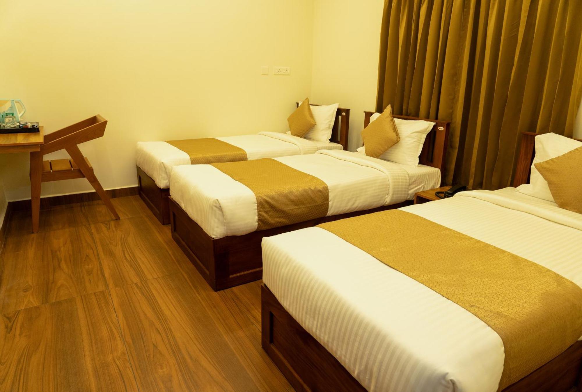 Fly View Airport Residency Hotel Nedumbassery Ngoại thất bức ảnh