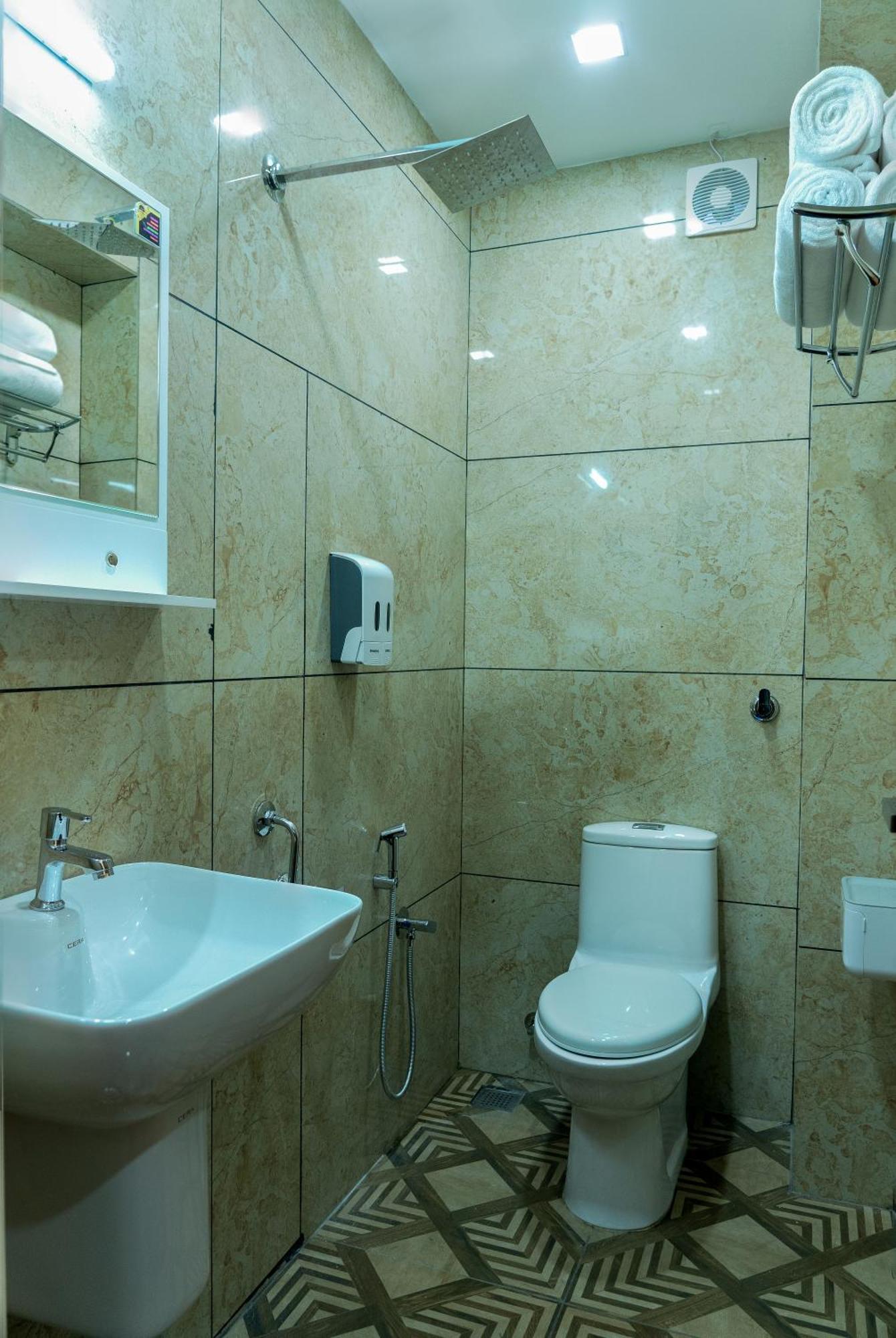 Fly View Airport Residency Hotel Nedumbassery Ngoại thất bức ảnh