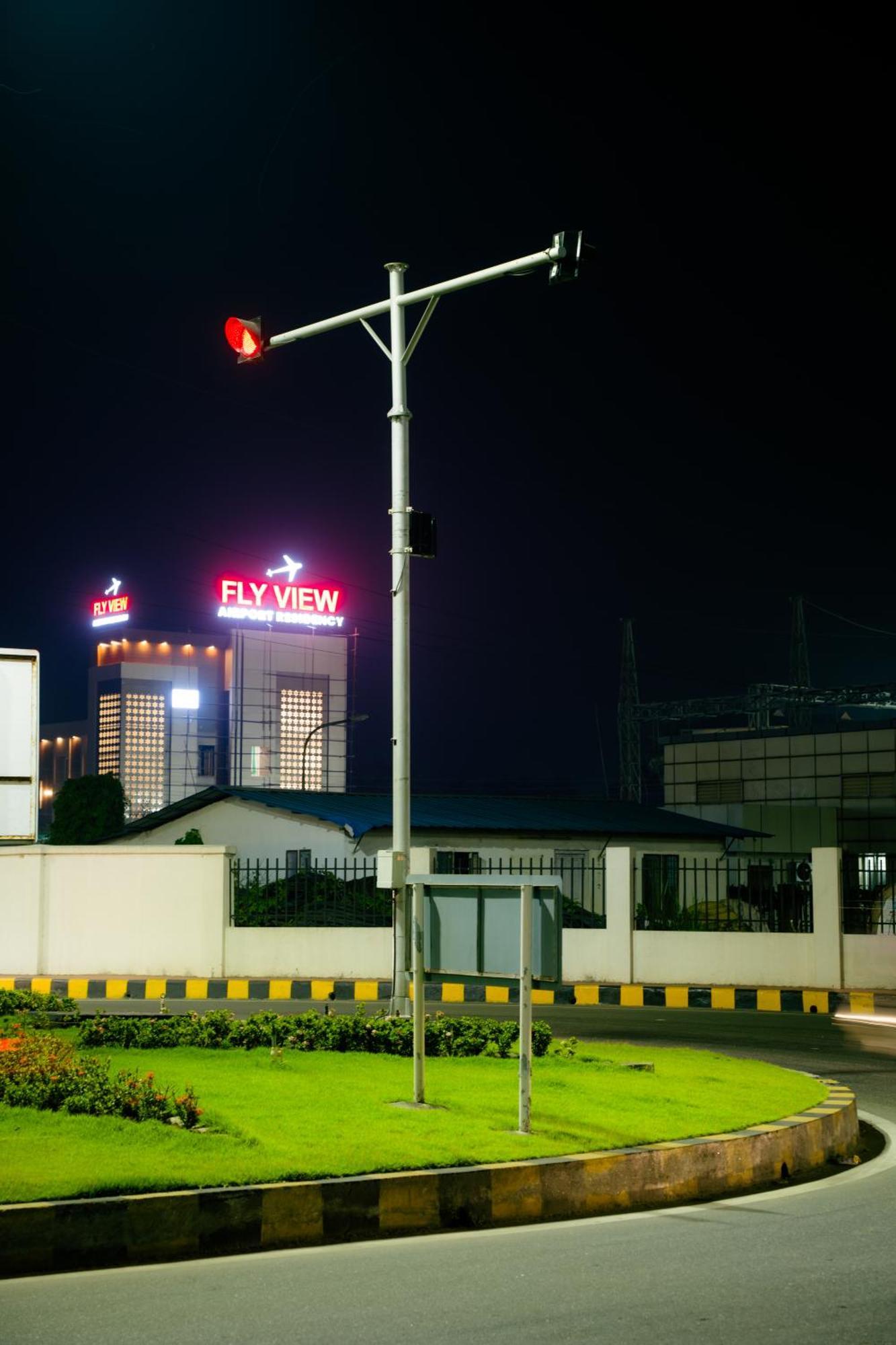 Fly View Airport Residency Hotel Nedumbassery Ngoại thất bức ảnh