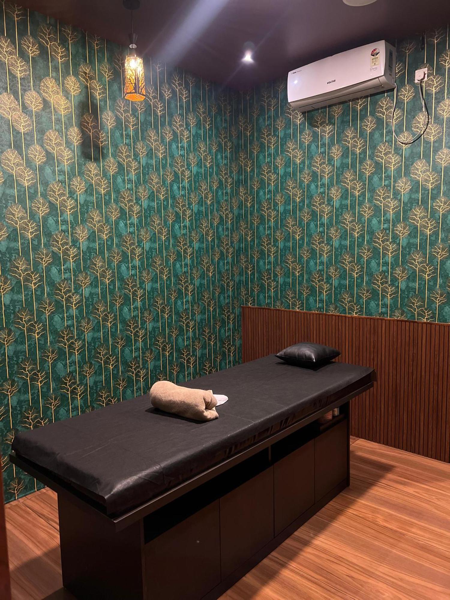 Fly View Airport Residency Hotel Nedumbassery Ngoại thất bức ảnh